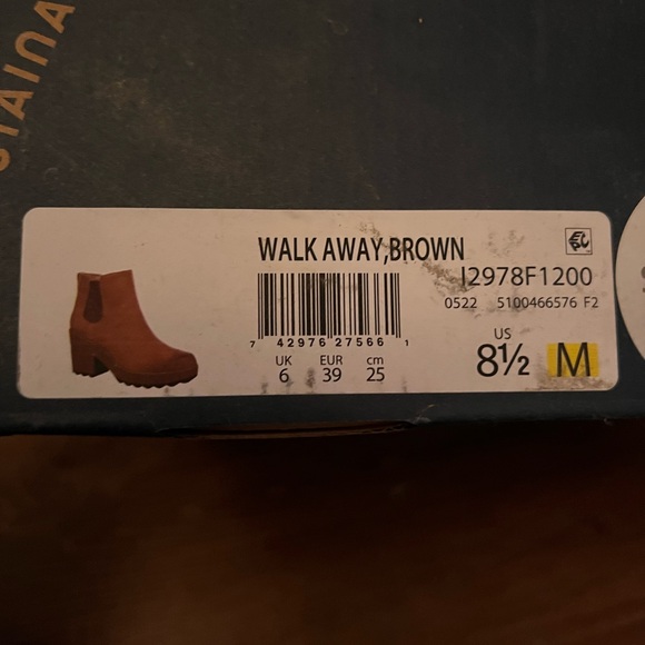 New in Box Dr. Scholl Walkaway Comfort Chelsea Boot - Picture 8 of 8